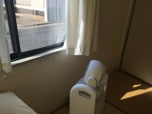 結露をふく時間がないときは除湿機を活用
