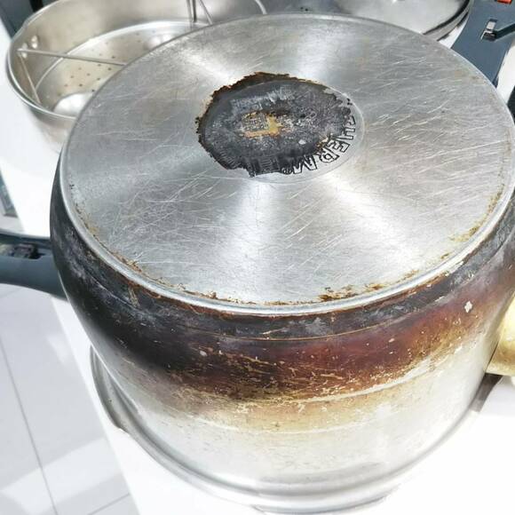圧力鍋のコゲ