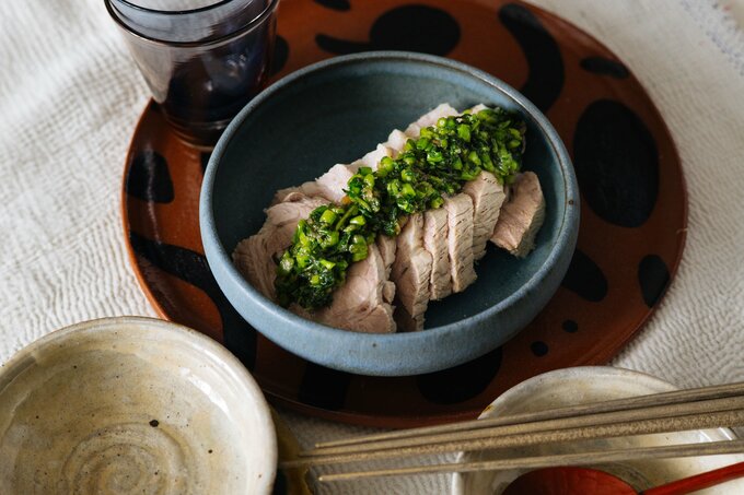 ゆで豚の春菊ソース