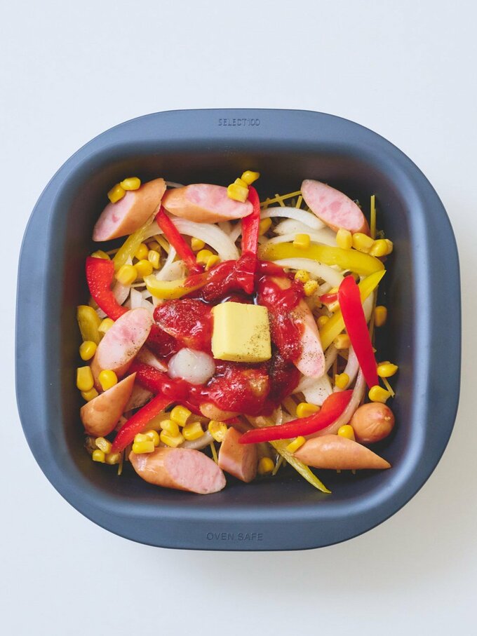 具材の入ったコンテナ