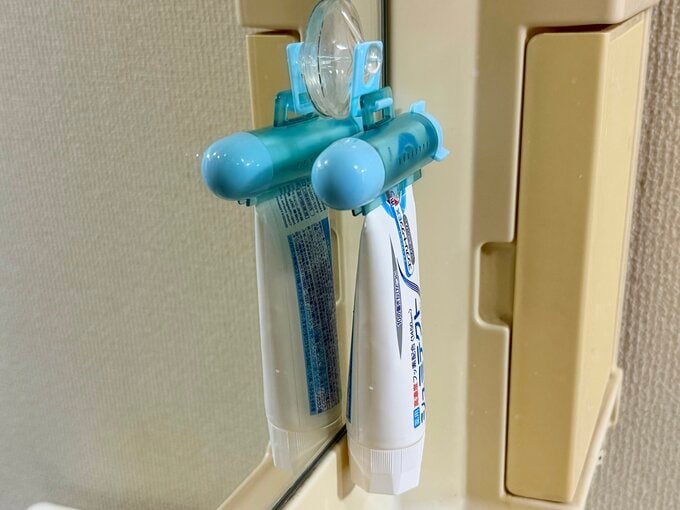 浮かせた様子