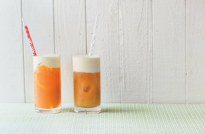 オレンジチーズティとウーロンチーズティ