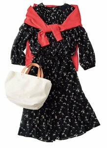 カーディガンで差し色