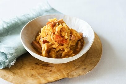 副菜をグレードアップ。長谷川あかりさんの「切り干し大根とベーコンのトマトしょうゆ煮」のつくり方