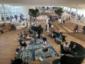 フィンランドの世界一優れた図書館は、トイレもすごかった