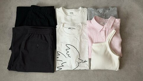 50代、「上下ユニクロ」で2泊3日旅の着まわしコーデ。シワにならないパンツが大活躍、荷物は最小限でもおしゃれに