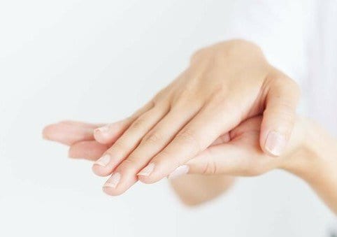 手のひらに伸ばしてから