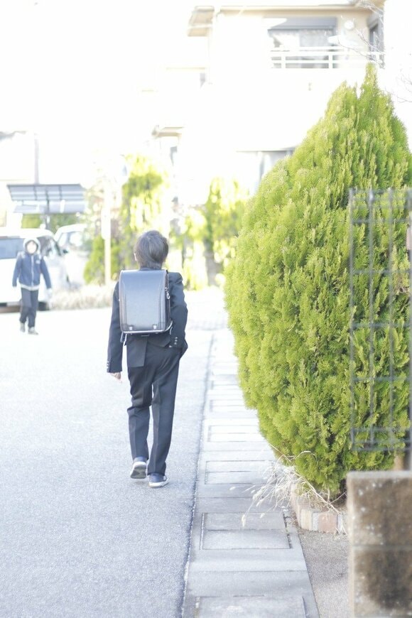 小学校へ送り出す