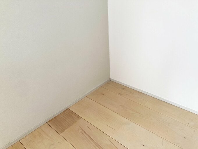 幅2cmで造作した巾木