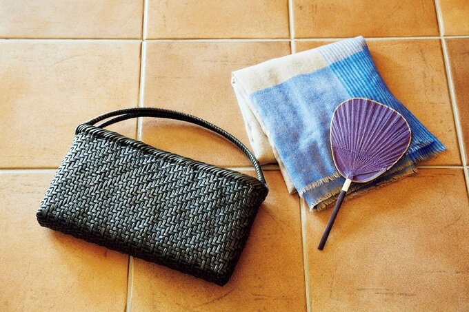 うちわとショール