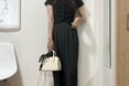 40代、ユニクロで「迷わず2色買い」したパンツで着まわし7コーデ。ラクで涼しく、旅行にも最適
