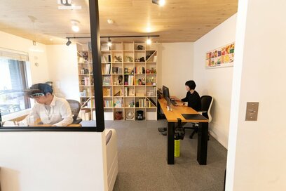 LDKにつながるワークスペースに、休憩スペースも！40代夫婦、92㎡のマンションリノベ