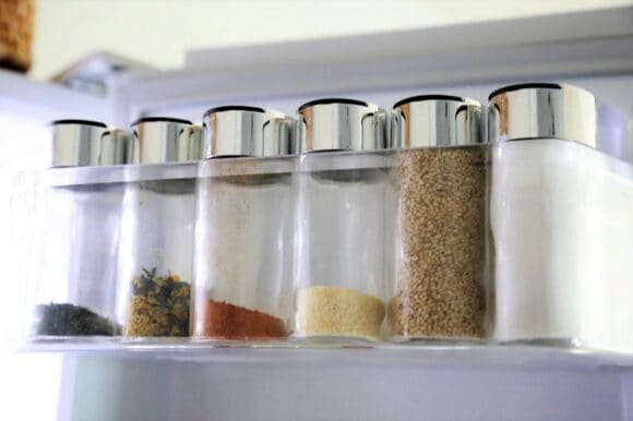 ニトリのスパイスボトル