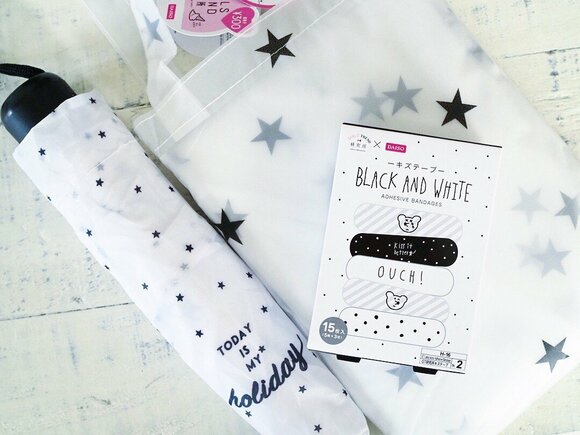 モノトーンのグッズ