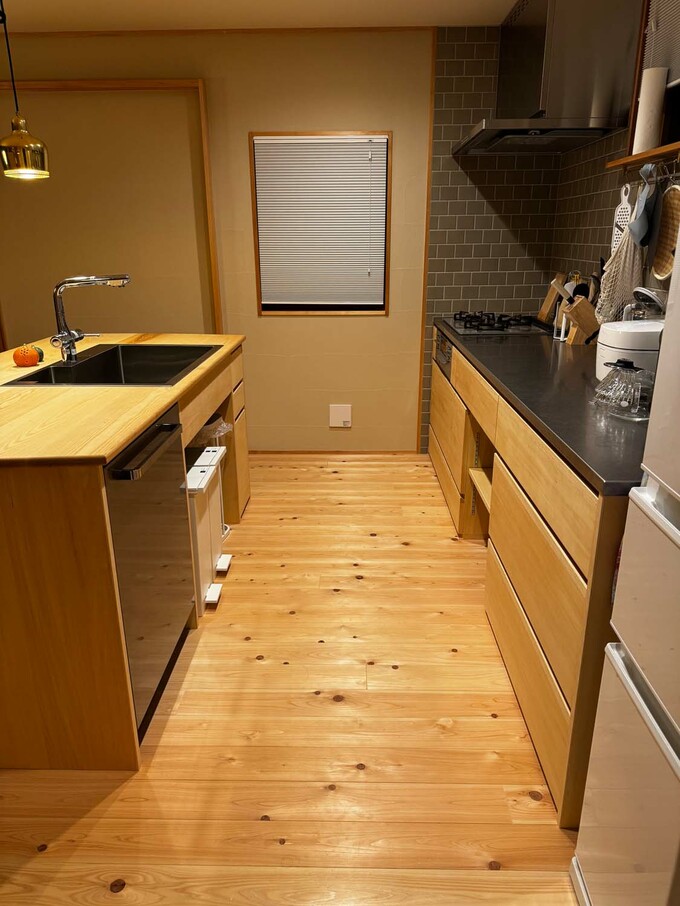 アイランドキッチンの通路