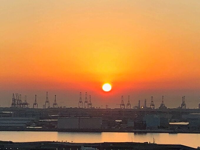 太陽（日の出）の写真