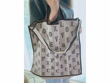 50代、バッグの重さが負担に。外出をラクにするため新たに買ったもの：9月のベスト記事