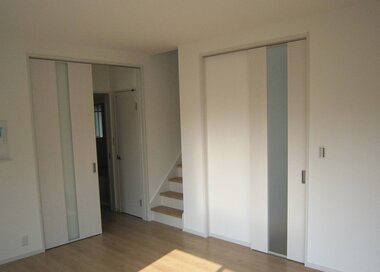 リビング階段、トイレ前の収納扉…新居に住んで気づいた残念なこと3つ