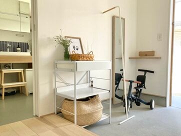 2畳の玄関土間は実用的。ベビーカーの持込み、段ボールの処理などもスムーズ