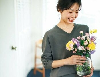 50代「ユニクロ・GU・無印良品」で休日も平日も華やかコーデ。シンプルだけど高見え