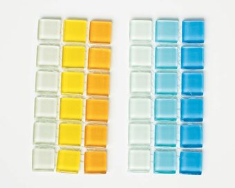 100円ショップで見つけたDIYグッズ。珪藻土塗料やグルーガンも！