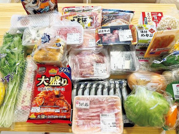 お肉野菜など食材