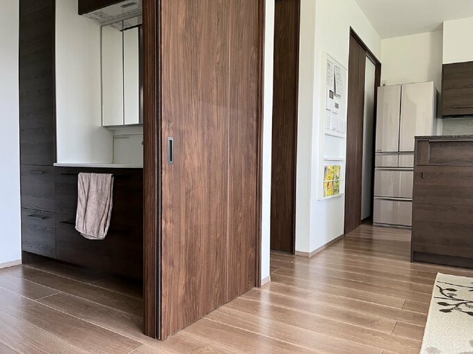 洗面所がリビングやダイニングにも近い