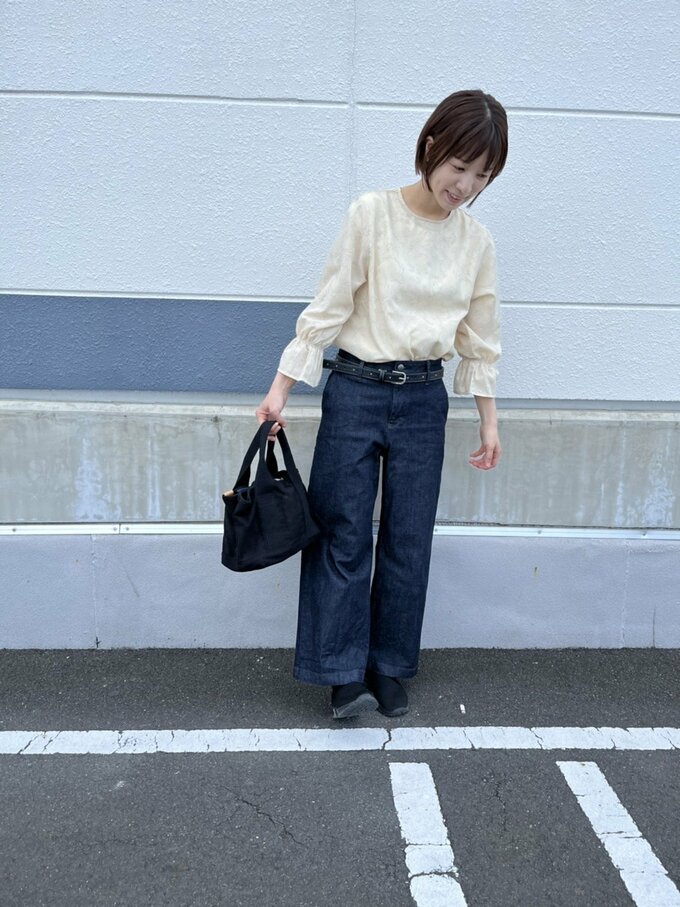 ダイエットしている女性の様子