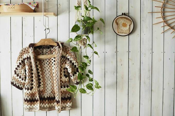 手づくりした子どものカーディガン