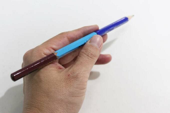 3本組み合わせた鉛筆