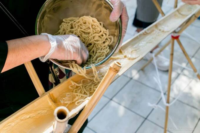 2017年の「流しそうめんの会」の様子