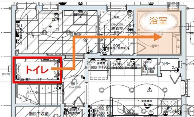 トイレから浴室への動線