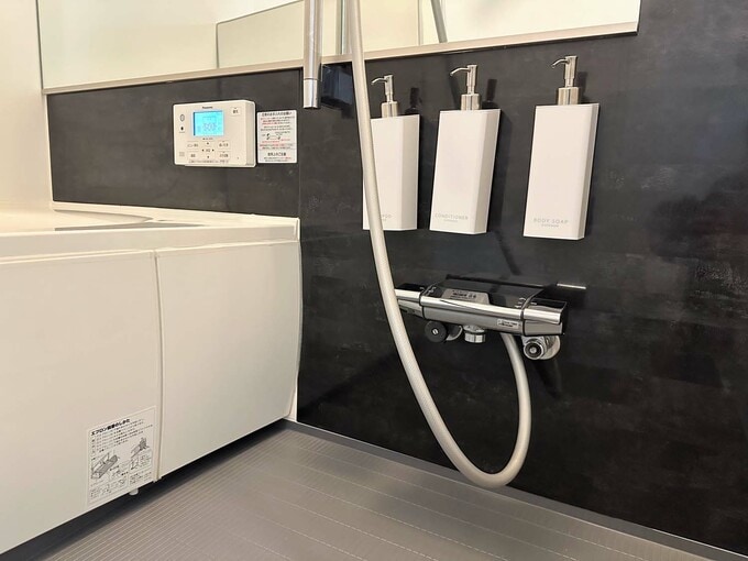 カウンターのない浴室