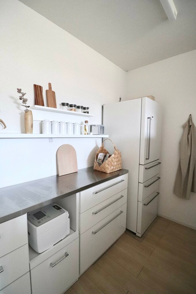 プレートタイプと、細くて丸いバータイプのどちらかで統一