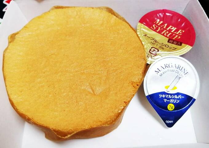 マーガリンとメープルシロップが同梱されています