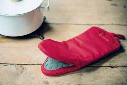 ＜アフタヌーンティー発＞赤がとびきりキュートな新作キッチンツール