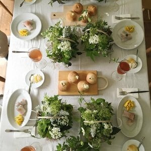 白い綿の布を敷いてみる