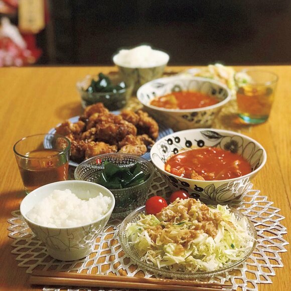 ミネストローネ、から揚げなどが中心の献立