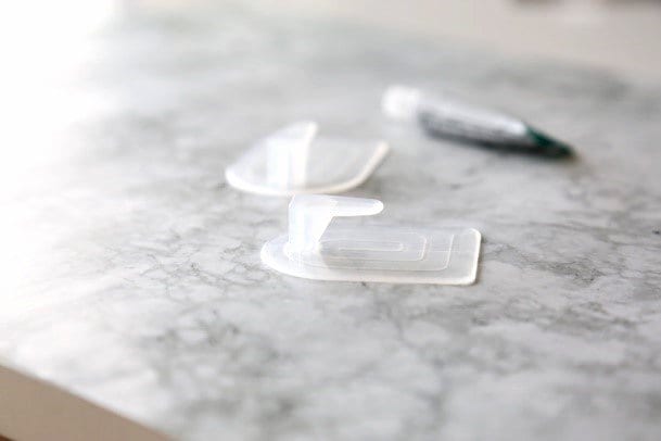 ダイソーの壁紙用フック