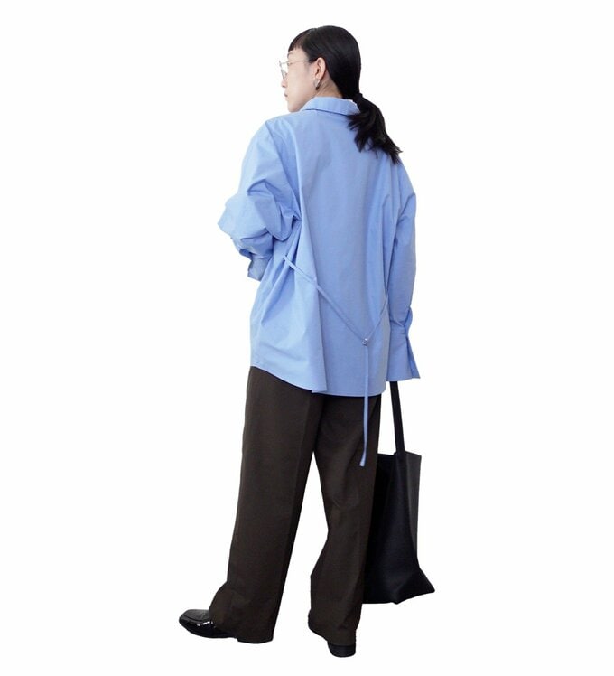 ブルーシャツコーデ