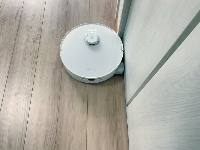 ロボロック掃除シーン