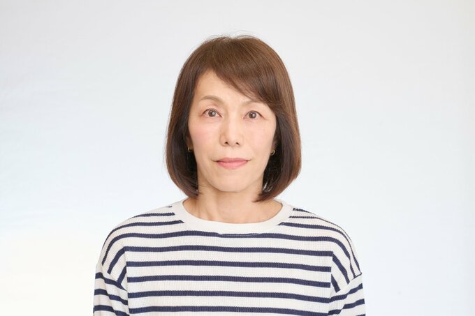 前髪をつくった女性