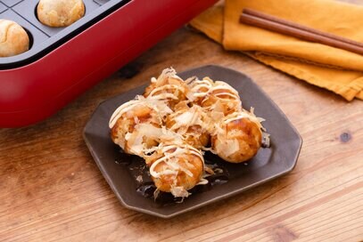 タコ焼き器を使った「エビマヨ焼き」。プリっとした食感で子どもも喜ぶ味に