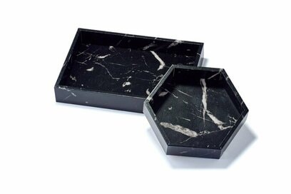 100円の「高見え」アイテム。大理石柄トレー、SNSでバズったウィリアム・モリス柄も