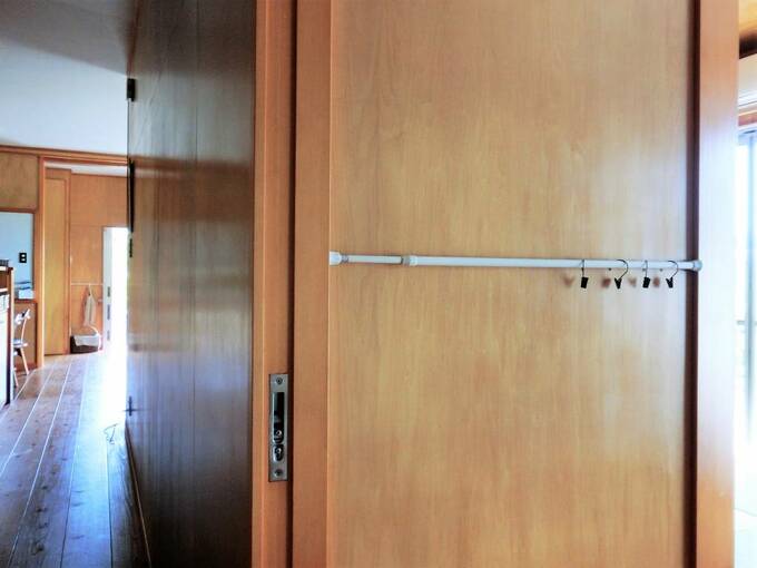 カーテンクリップを取りつける