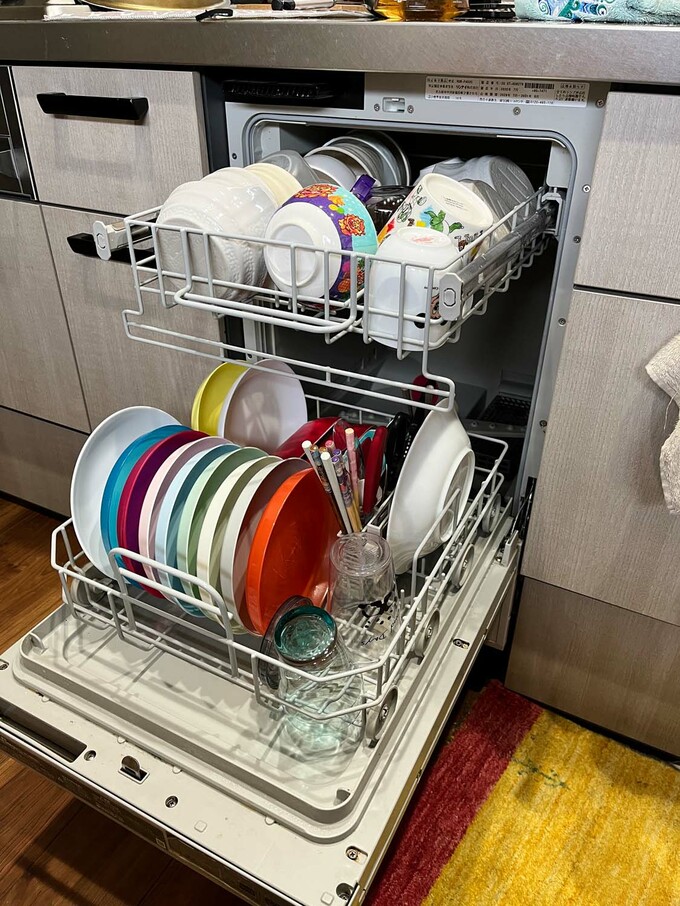 フロントオープンの食洗機