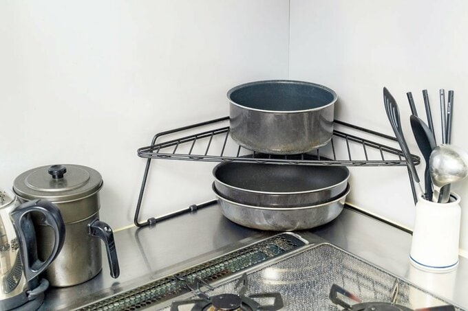 コーナーにフライパン