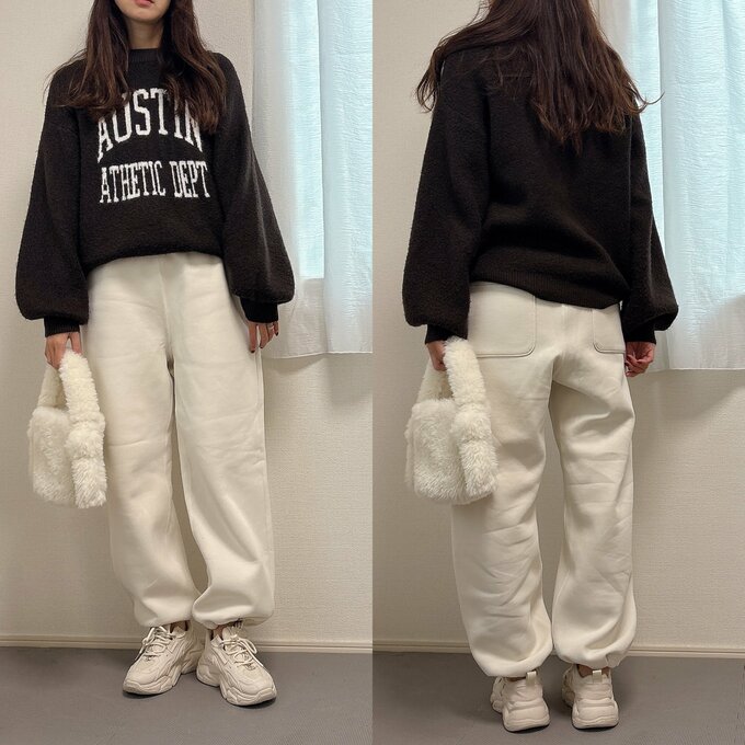 ロゴニットの大人カジュアルコーデ