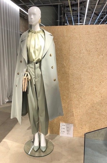 ピスタチオ~ミント系グリーンカラーコーデのマネキン