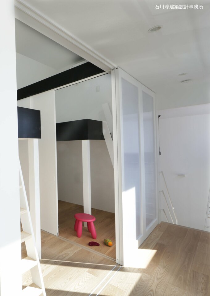 リビングから階段を上がった様子